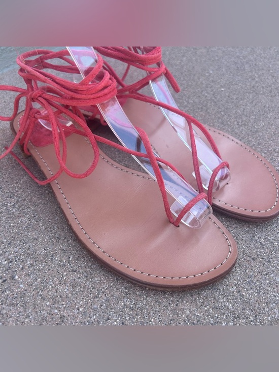 How Tight Should Gladiator Sandals Be?